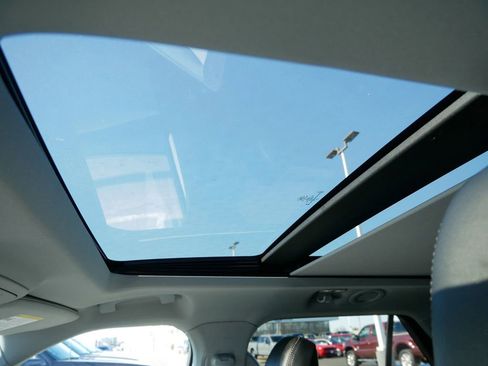 Certified 2023 Ford Explorer XLT w/ Equipment Group 202A image 9