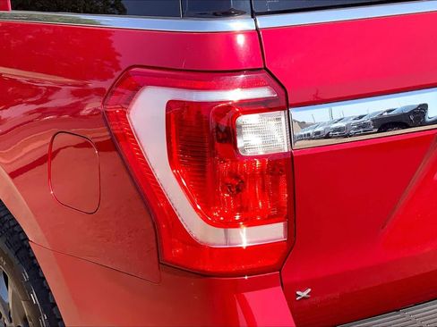 Certified 2021 Ford Expedition XLT w/ FX4 Off-Road Package AWD/4WD image 29