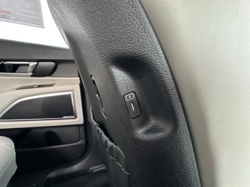 New 2025 Kia Telluride S image 22