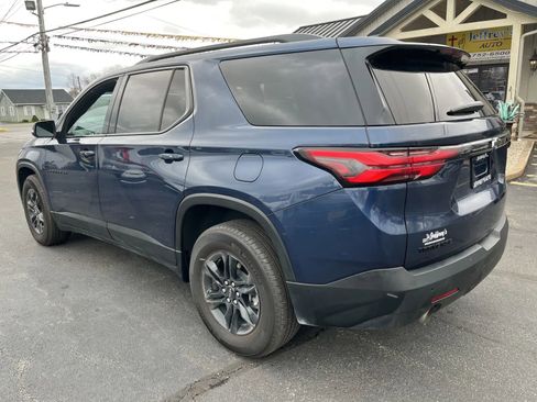 Used 2022 Chevrolet Traverse LT image 10