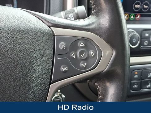 Used 2019 Chevrolet Colorado Z71 w/ Z71 Midnight Edition AWD/4WD image 8