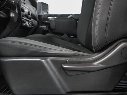 Used 2022 Chevrolet Silverado 2500 Custom w/ Custom Value Package image 32
