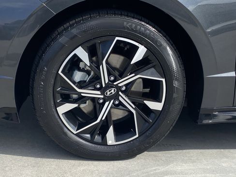 Used 2025 Hyundai Sonata SEL FWD image 8