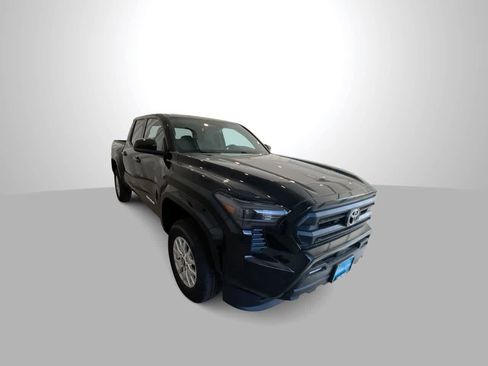New 2026 Toyota Tacoma SR5 AWD/4WD image 2