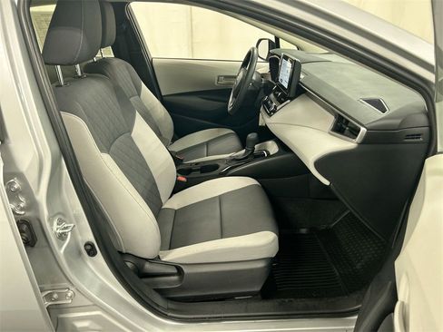 Used 2024 Toyota Corolla LE image 22