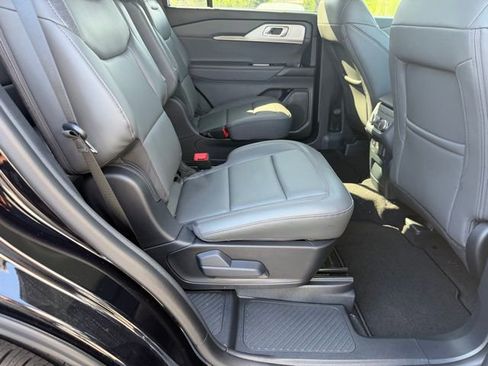 New 2026 Ford Explorer Active image 7