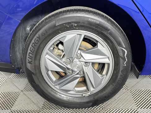 Used 2024 Hyundai Elantra SE FWD image 50