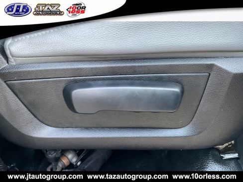 Used 2017 RAM 1500 Tradesman RWD image 12