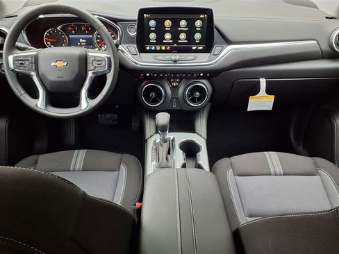 New 2026 Chevrolet Blazer LT image 11