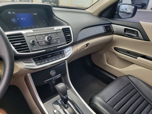 Used 2013 Honda Accord LX image 15
