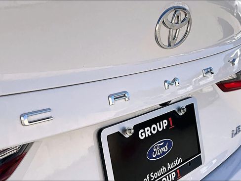 Used 2025 Toyota Camry LE FWD image 10