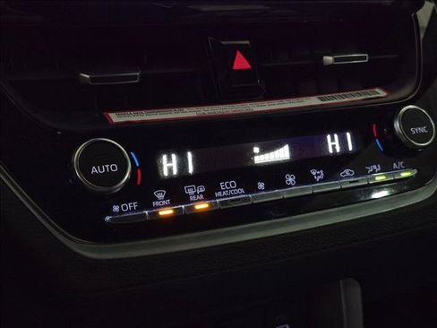 Certified 2023 Toyota Corolla Cross AWD Hybrid w/ Convenience Package image 17