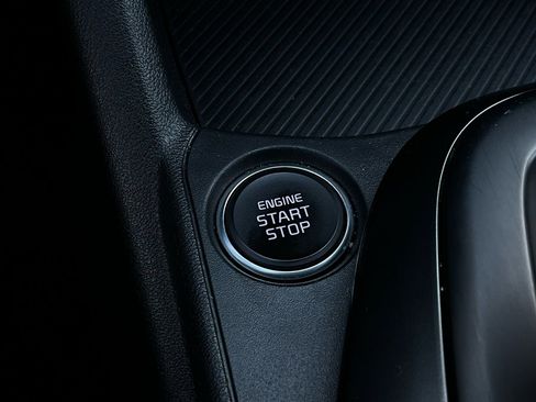 Used 2025 Kia K4 LXS image 25