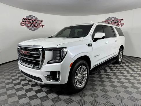 Used 2023 GMC Yukon XL SLT AWD/4WD image 3