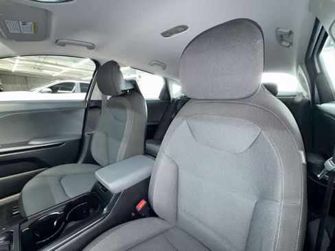 Used 2025 Kia K4 FWD image 14