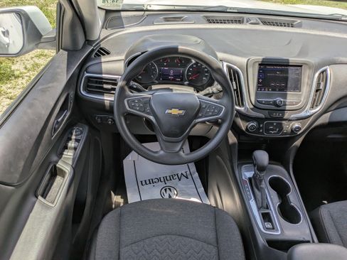 Used 2022 Chevrolet Equinox LT FWD image 15