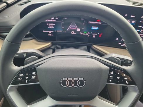 Certified 2025 Audi Q5 Premium w/ Premium Plus AWD/4WD image 20