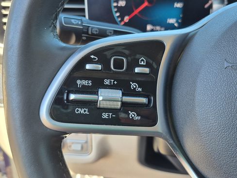 Used 2020 Mercedes-Benz GLE 350 4MATIC image 31