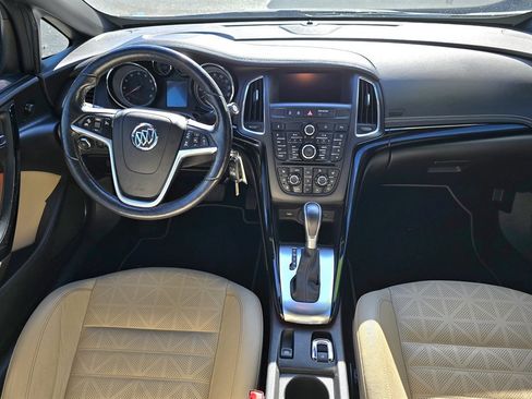 Used 2018 Buick Cascada Premium image 22