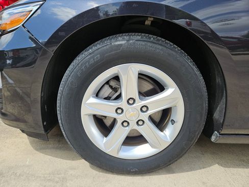 Certified 2022 Chevrolet Malibu LS FWD image 10