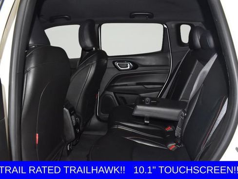 Used 2025 Jeep Compass Trailhawk AWD/4WD image 17