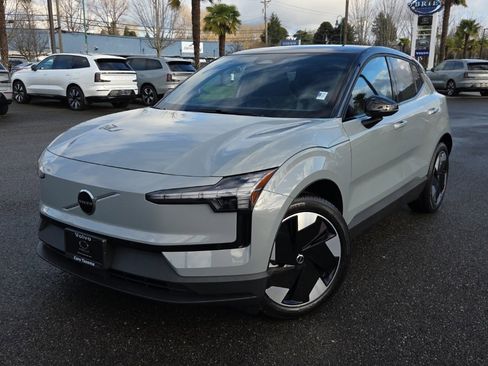 New 2026 Volvo EX30 Plus image 1
