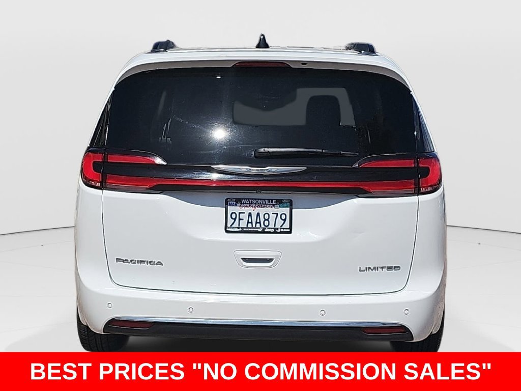 Used 2023 Chrysler Pacifica Limited FWD image 4