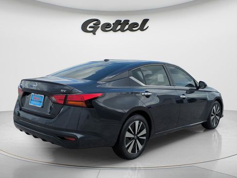 Used 2021 Nissan Altima 2.5 SV FWD image 5