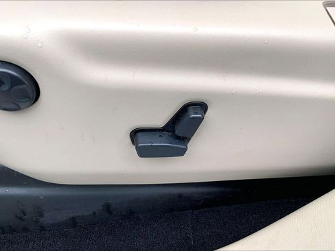 Used 2020 Jeep Grand Cherokee Limited image 29