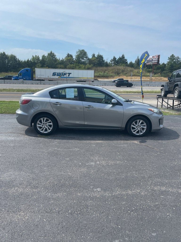 Used 2012 MAZDA MAZDA3 i Touring FWD image 6