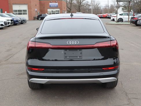 Used 2020 Audi e-tron Premium Plus image 7