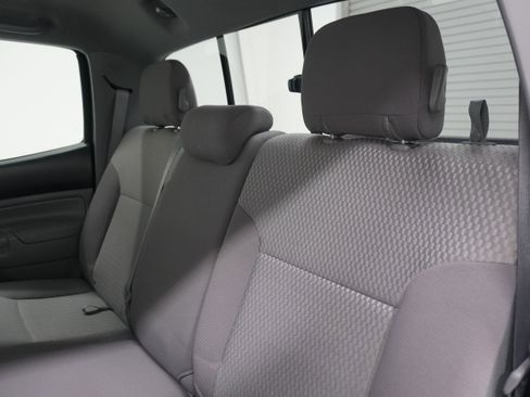 Used 2012 Toyota Tacoma PreRunner w/ SR5 Pkg RWD image 13
