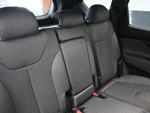 Used 2022 Hyundai Santa Fe SEL w/ Convenience Package image 14