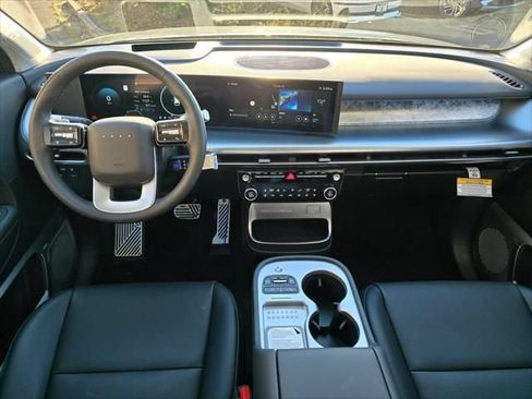 New 2026 Hyundai Ioniq 9 Calligraphy AWD/4WD image 18