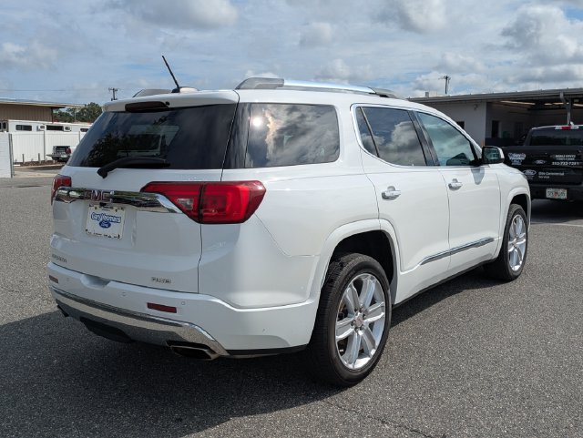 Used 2019 GMC Acadia Denali w/ Technology Package AWD/4WD image 3