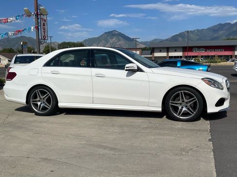 Used 2014 Mercedes-Benz E 350 4MATIC Sedan image 5
