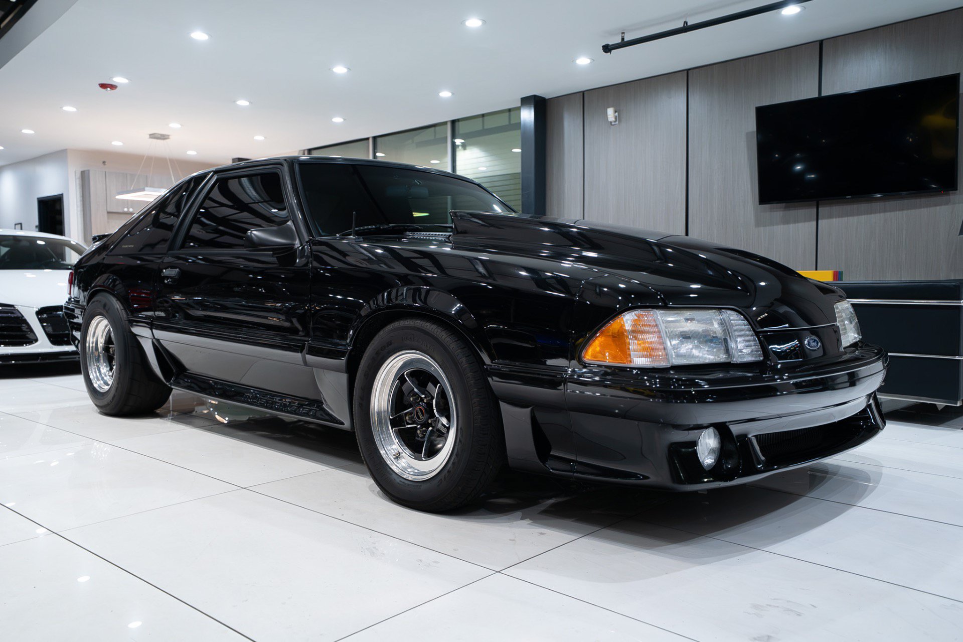 Used 1990 Ford Mustang GT RWD image 27