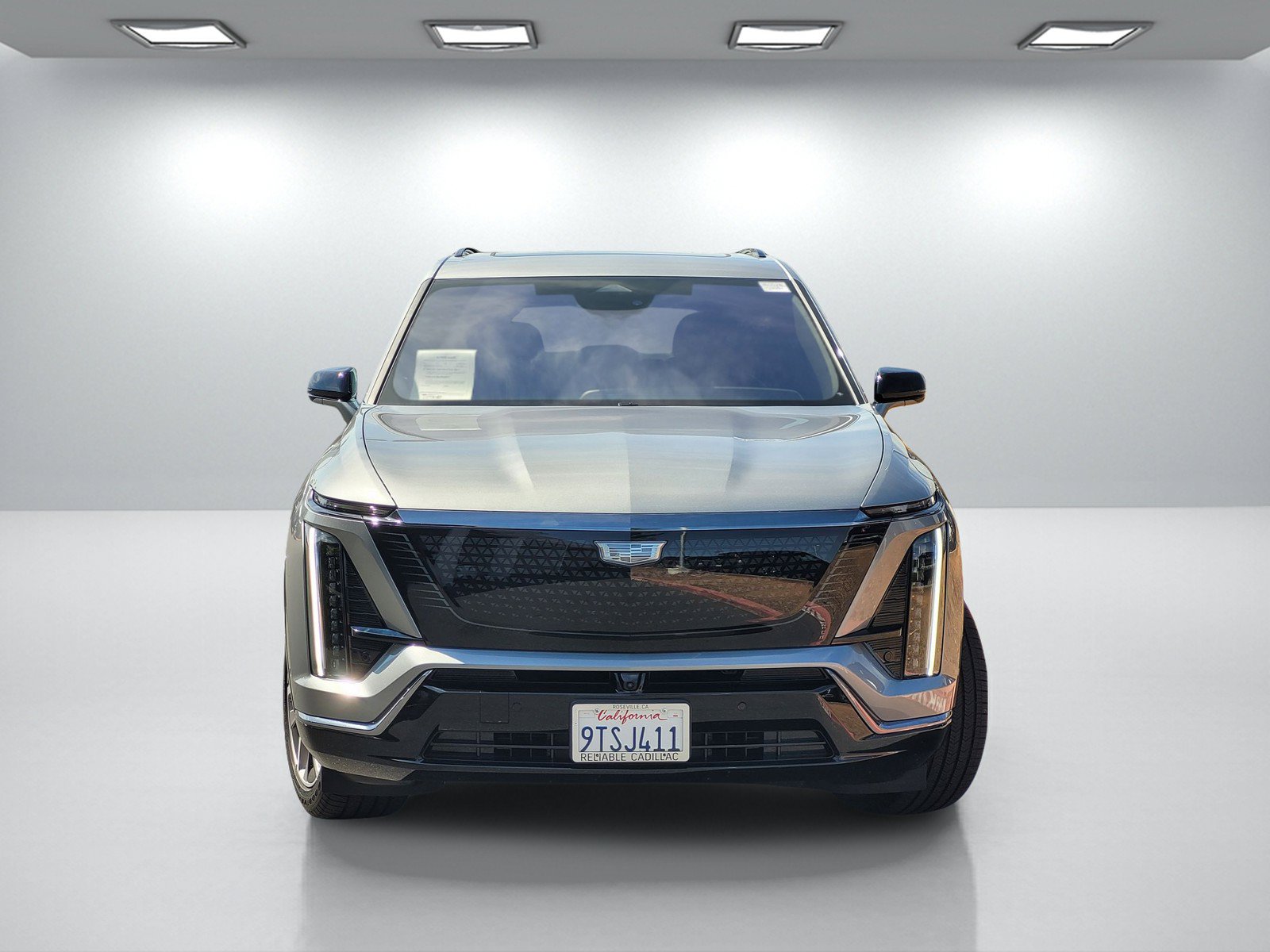 Used 2026 Cadillac Vistiq Sport AWD/4WD image 2