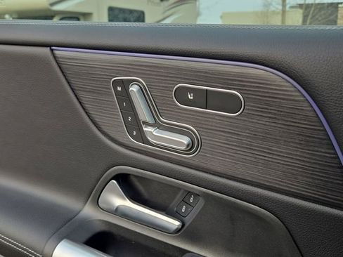 New 2026 Mercedes-Benz GLB 250 4MATIC image 21