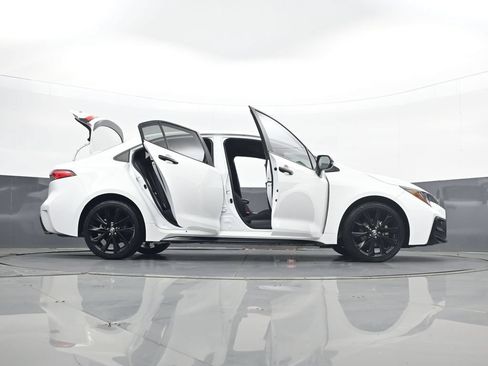 Used 2022 Toyota Corolla SE FWD image 33
