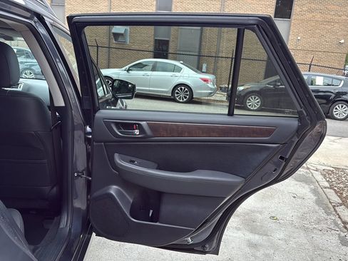 Used 2015 Subaru Outback 2.5i Limited AWD/4WD image 21
