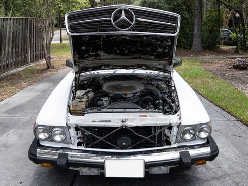 Used 1988 Mercedes-Benz 560 SL image 16