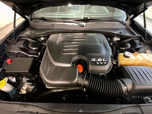 Used 2019 Chrysler 300 S w/ 300S Premium Group image 30