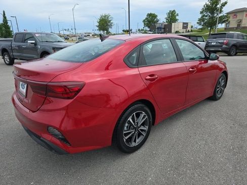 Used 2024 Kia Forte LXS FWD image 5