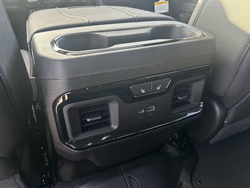 New 2026 GMC Sierra 2500 AT4 w/ LPO, Black Badging Package AWD/4WD image 22