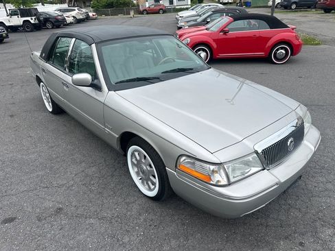 Used 2005 Mercury Grand Marquis LS RWD image 8