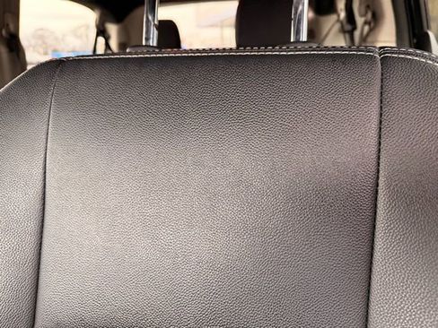 Used 2019 Dodge Grand Caravan SXT image 22