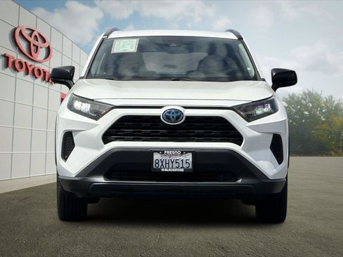 Certified 2021 Toyota RAV4 LE AWD/4WD image 8