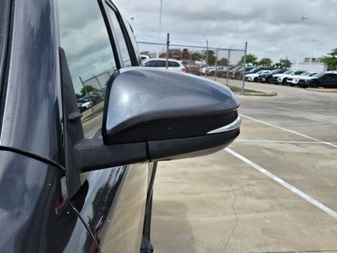 Used 2017 Toyota 4Runner SR5 Premium image 13