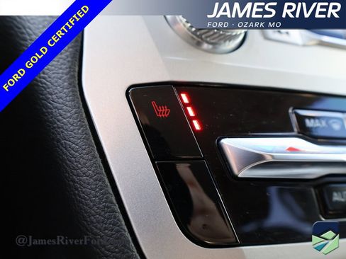 Certified 2022 Ford Explorer XLT image 38